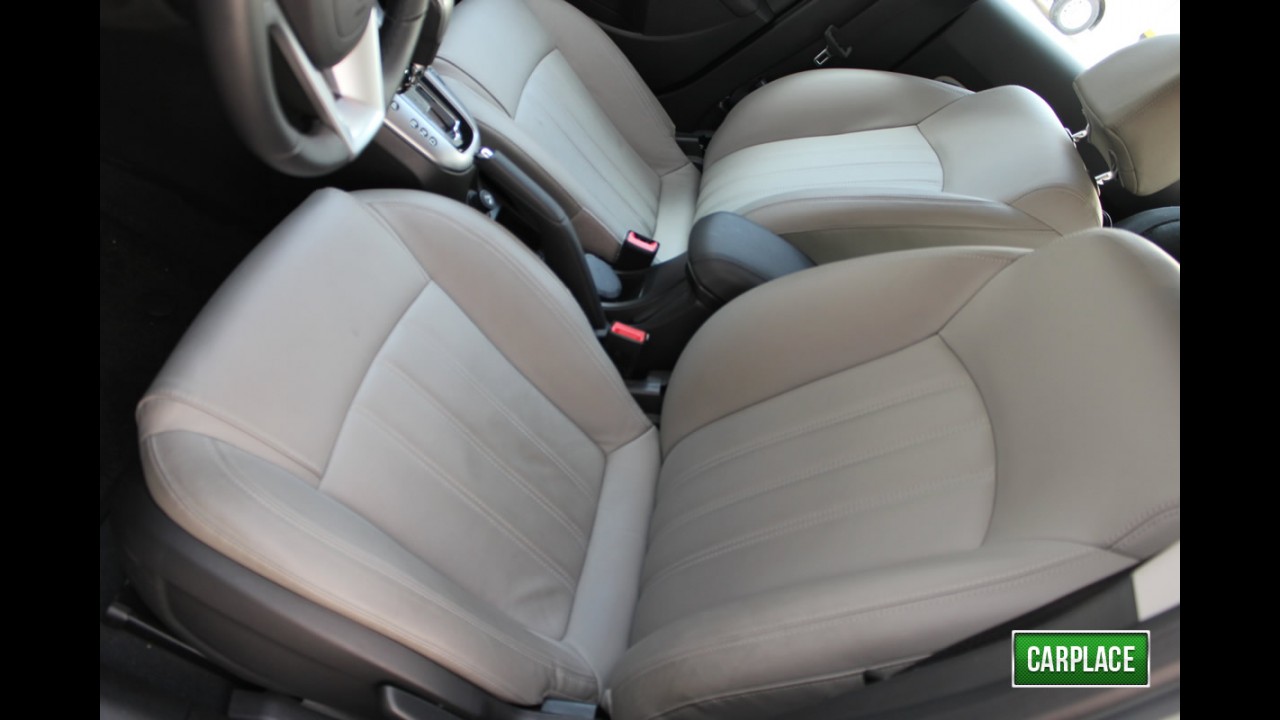 Garagem CARPLACE: Detalhes do acabamento interno do Chevrolet Cruze LTZ