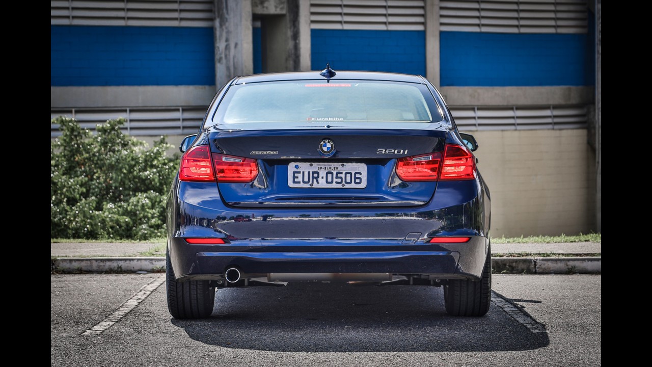 Sedãs Premium: A3 Sedan duplica vendas em novembro e Jaguar XE avança