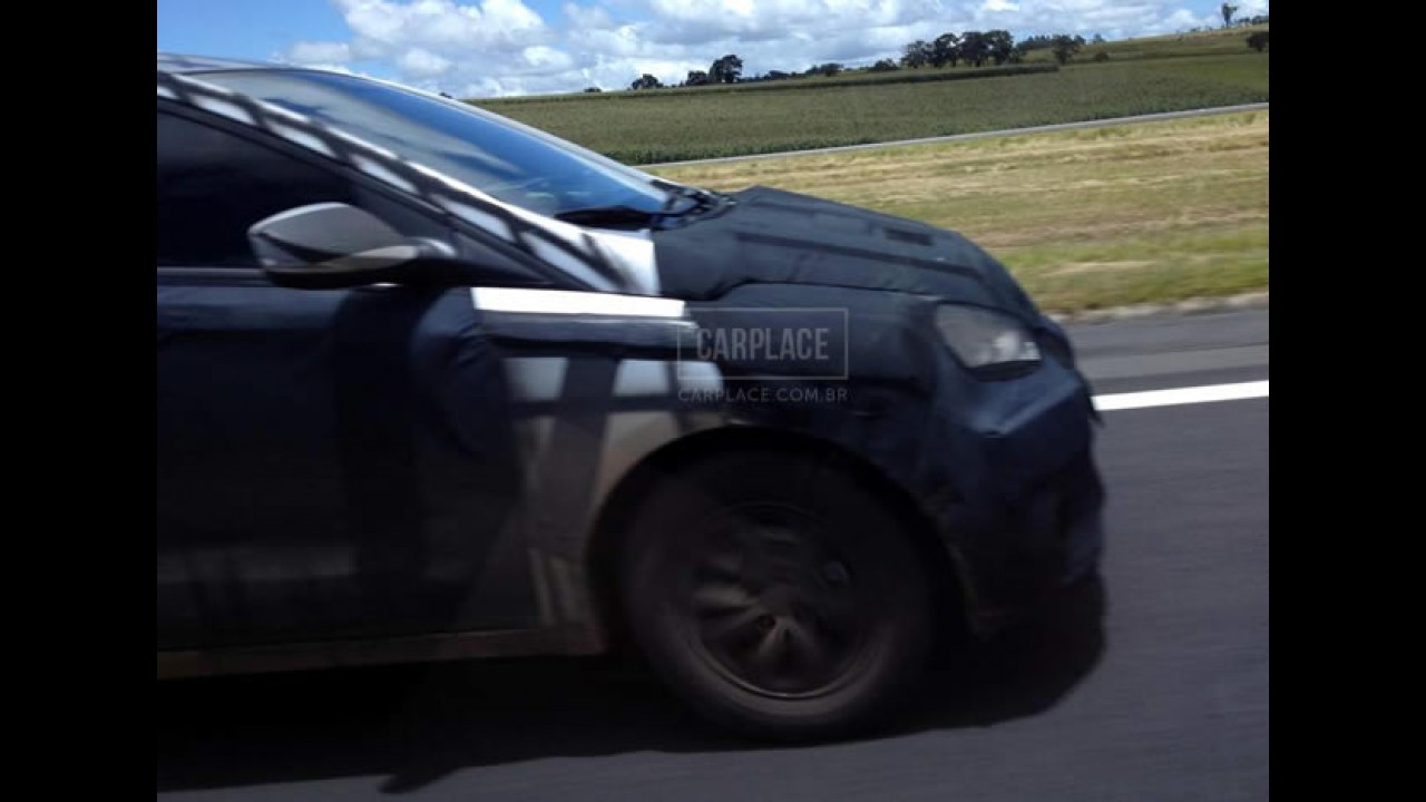 Flagra: Novo Hyundai HB20 Sedan - terceiro integrante da família chega em março