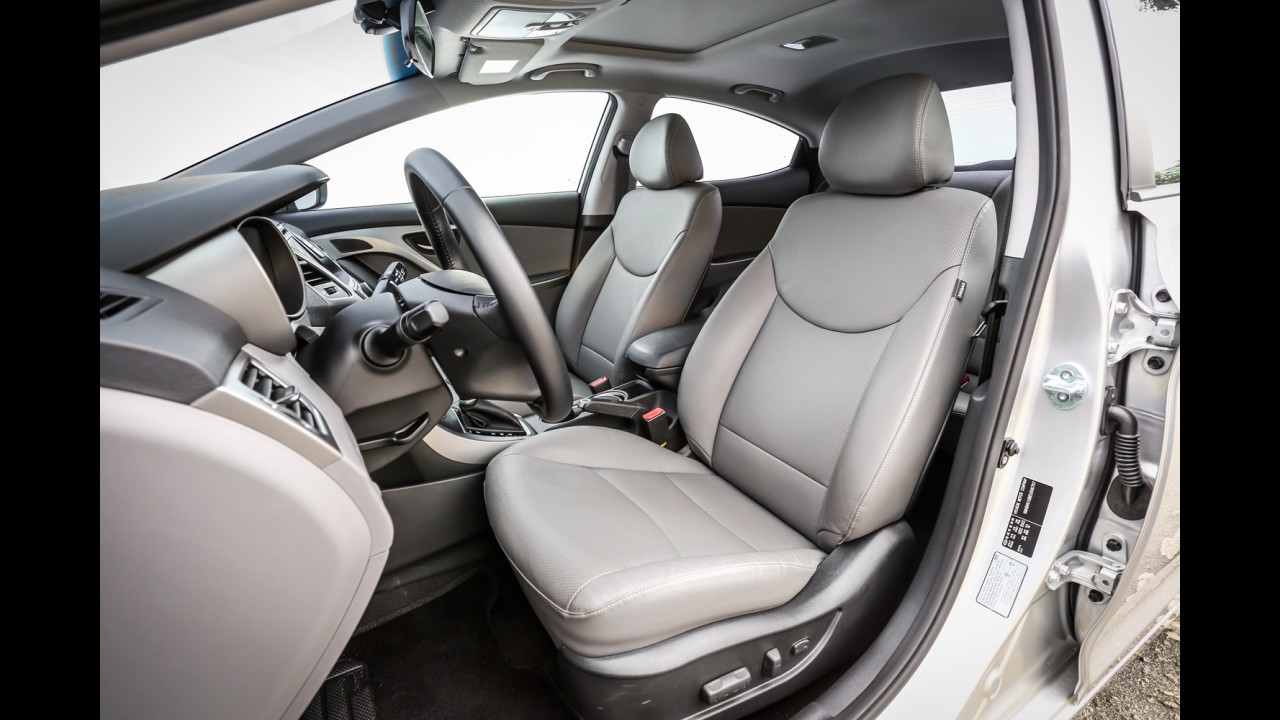 Teste CARPLACE: Hyundai Elantra 2014 tem jeito de Civic e pique de Focus