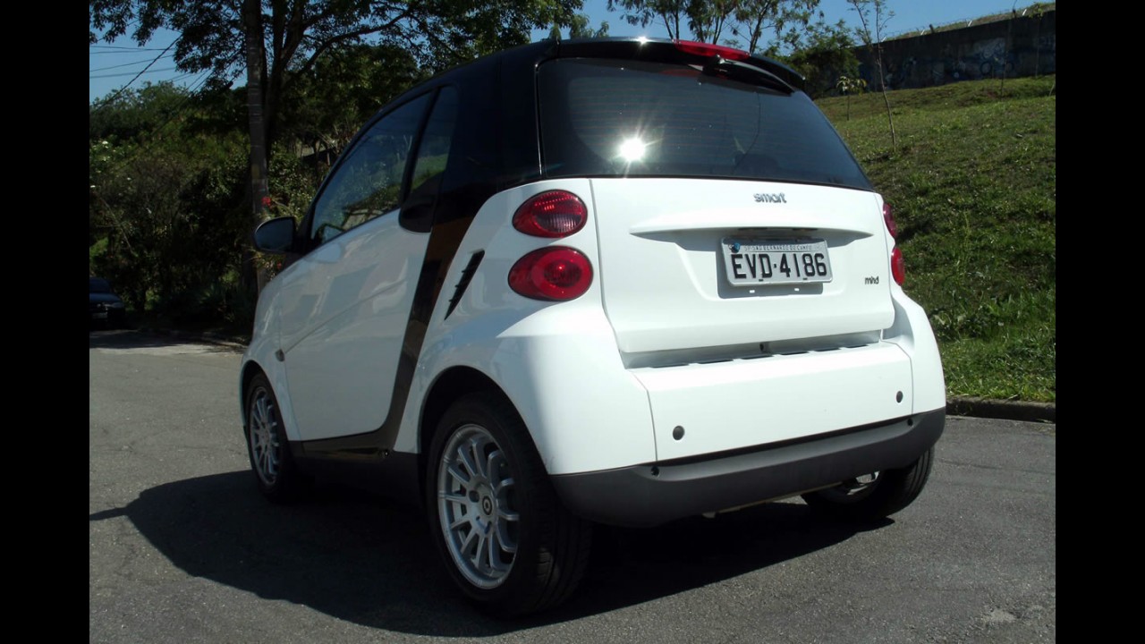 Groupon venderá smart fortwo MHD por R$ 36.750 nesta terça-feira (24)