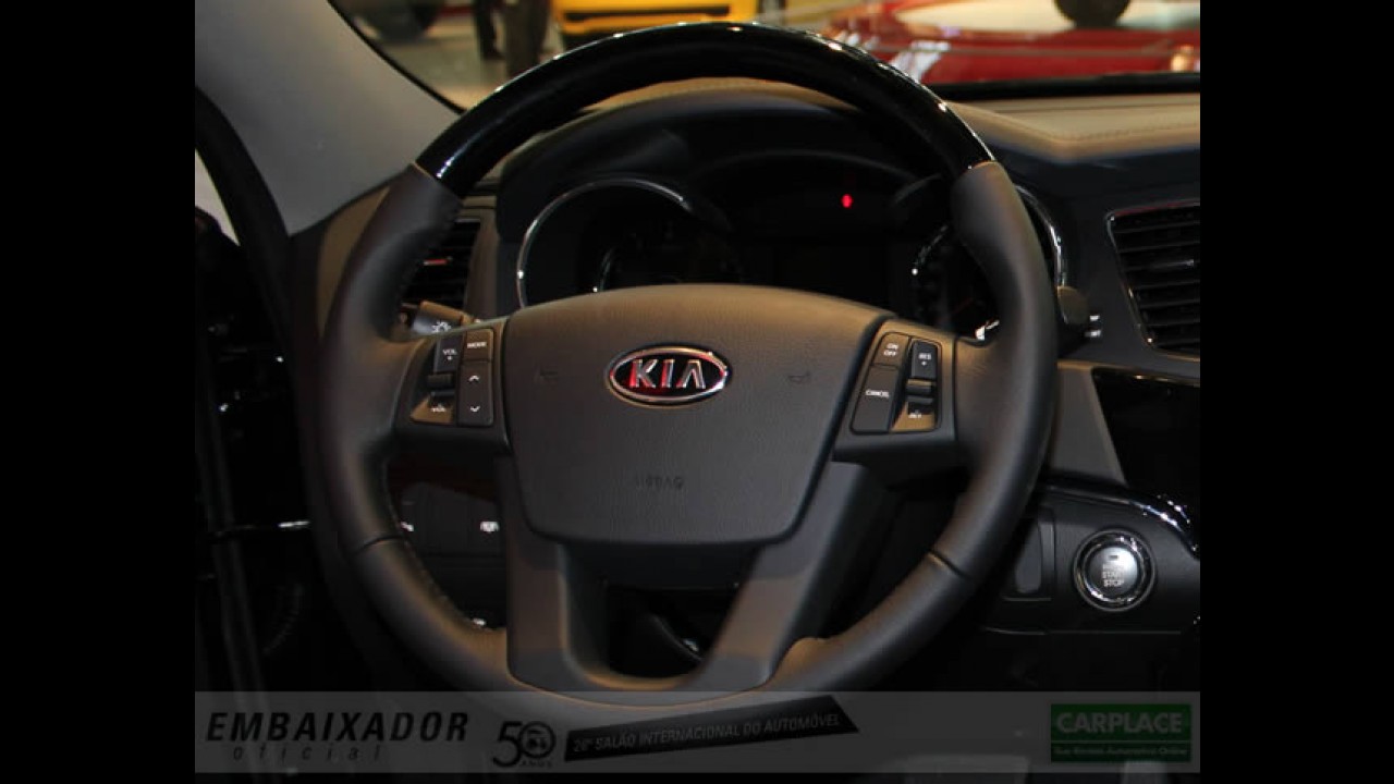 Salão do Automóvel: Kia lança Cadenza V6 por R$ 119.900
