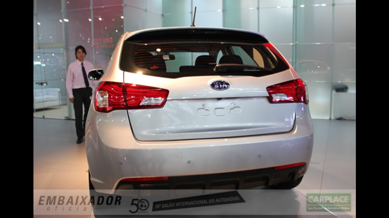 Salão do Automóvel: Novo Kia Cerato hatch - Veja fotos