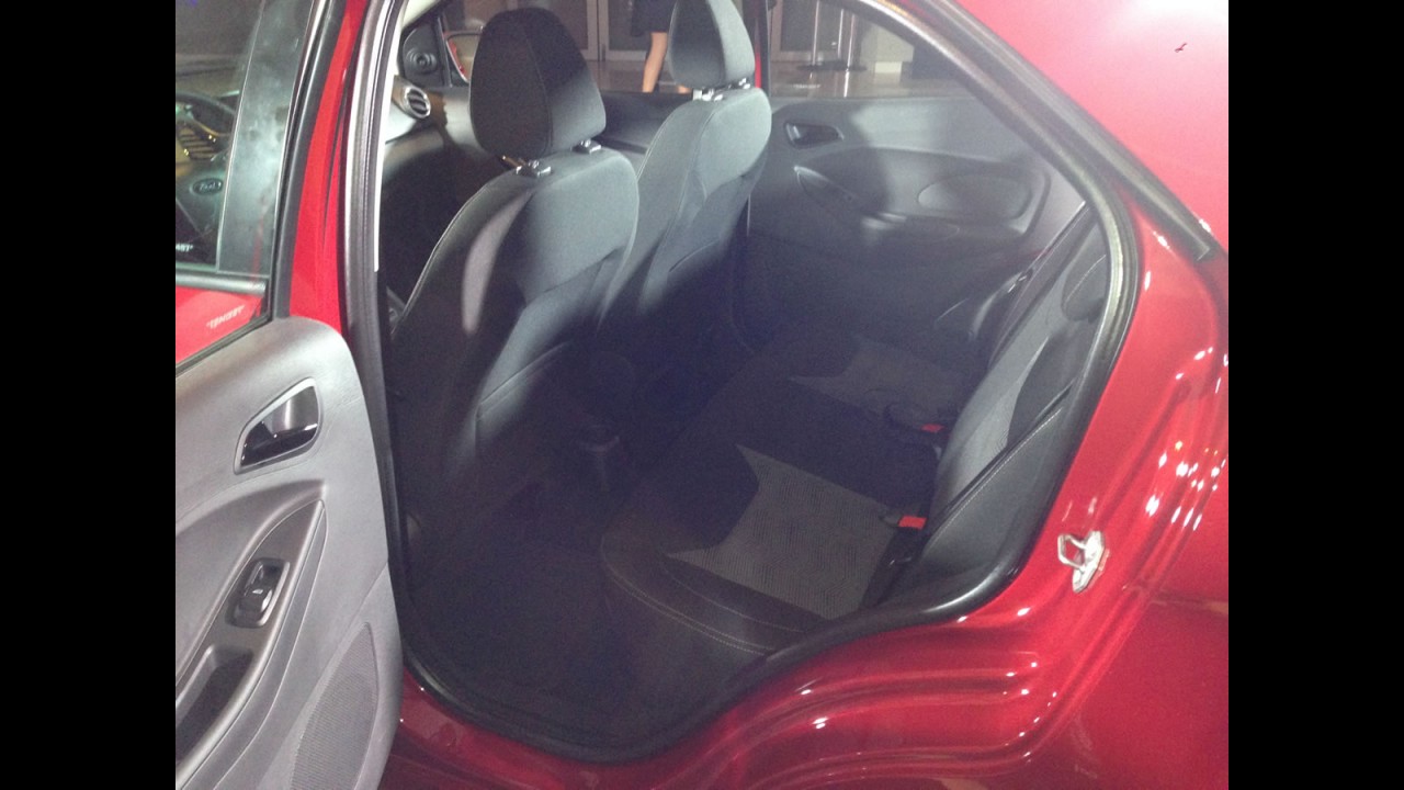 Flagra: novo Ford Ka+ (sedã) circula livremente à espera do lançamento