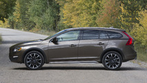 2017 Volvo V60 Cross Country: Review