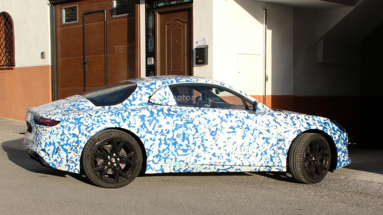 2017 Alpine spy photo