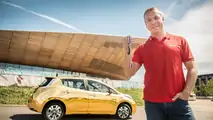 Nissan gold Leaf