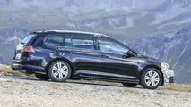 VW Golf R facelift spy photo