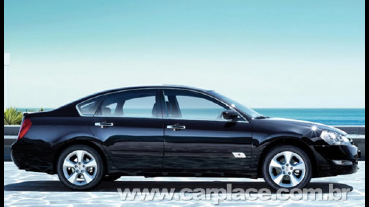 Renault Safrane 2009 - Novo sedan de luxo recupera nome do passado