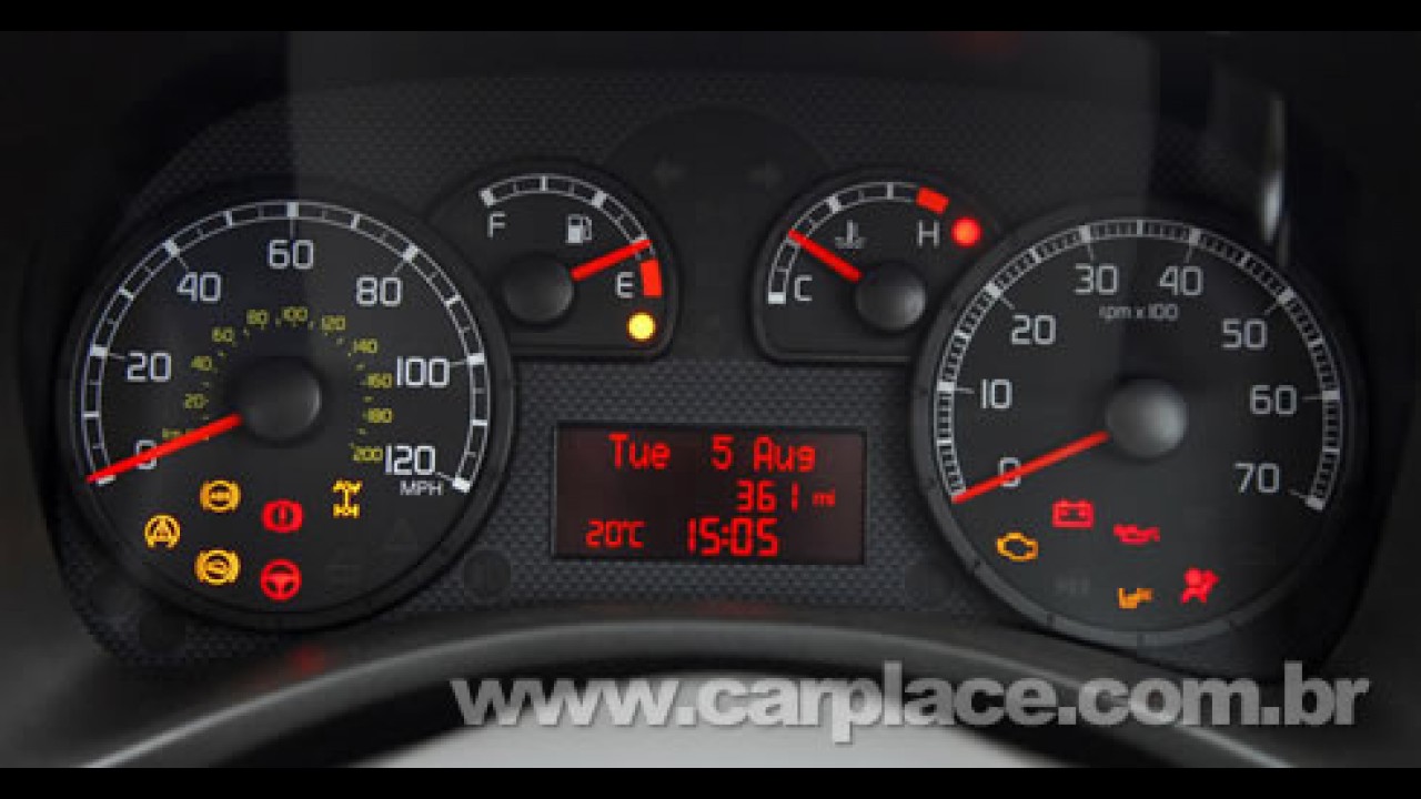 Fiat Panda Cross - Versão adventure com tração 4x4 é lançada no Reino Unido