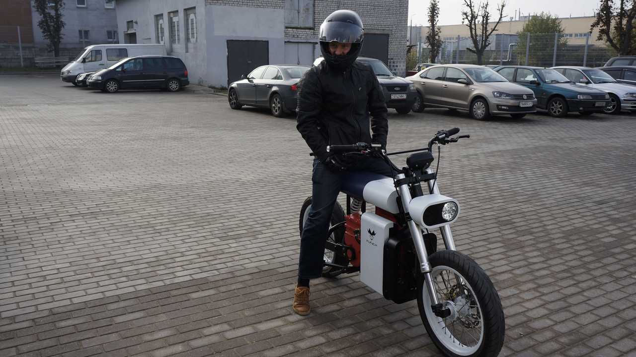 Обновленный электрический мотоцикл Punch