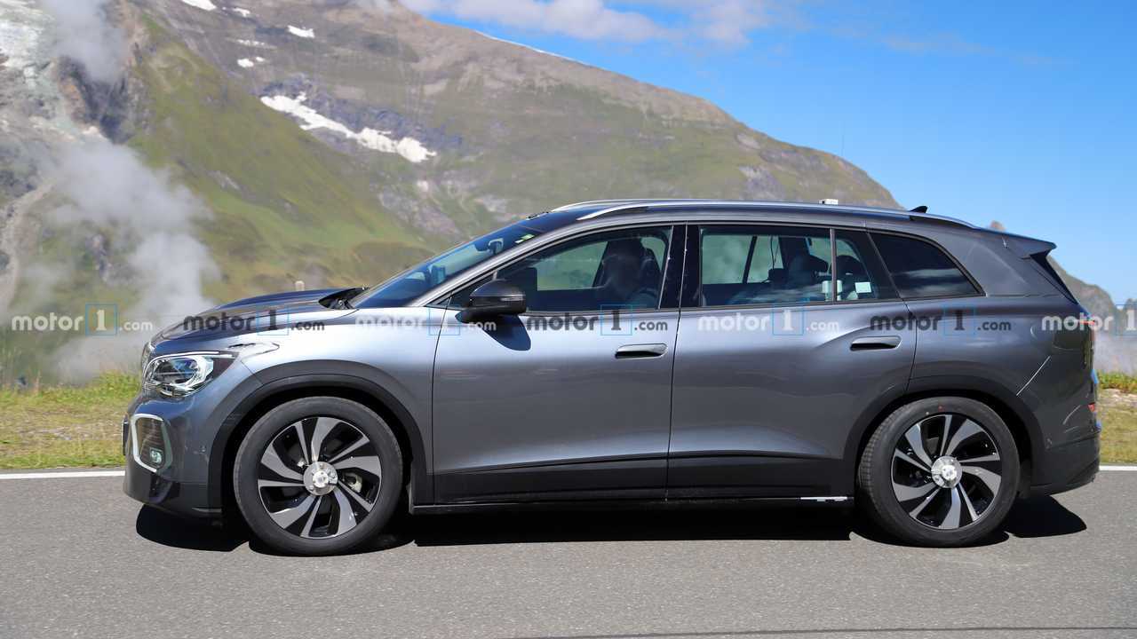 Volkswagen ID.6 Spy Shots
