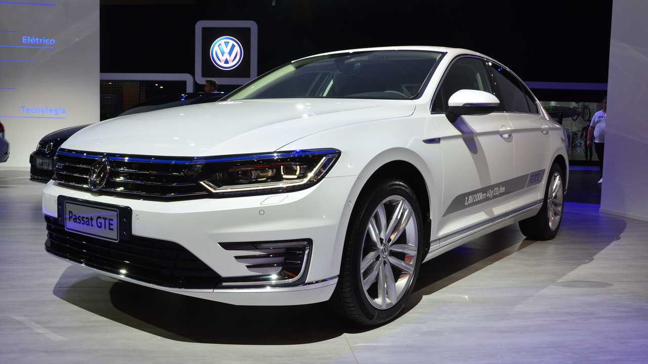 Volkswagen Golf GTE, Passat GTE e e-Golf - Salão de SP 2018