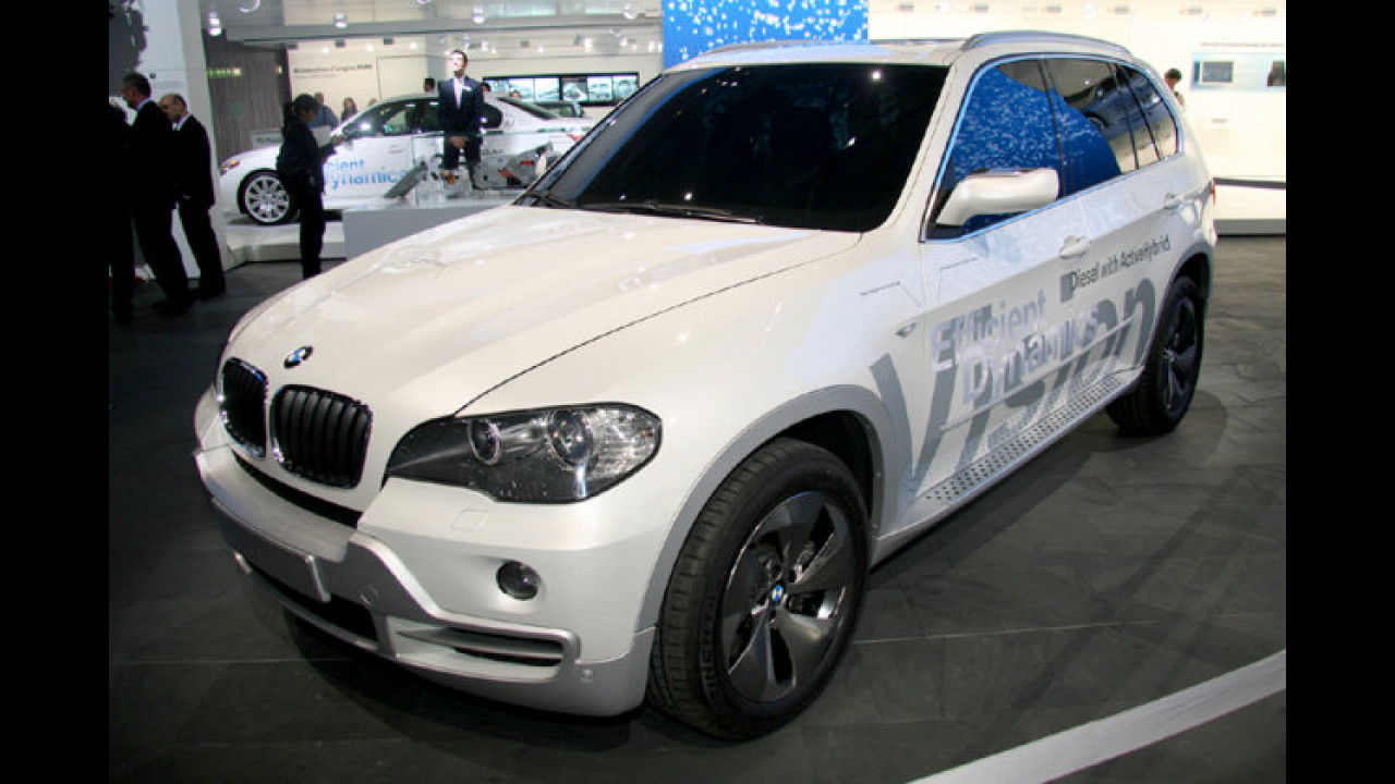 BMW Vision EfficientDynamics: Der X5 als Mild-Hybrid. Unter der Haube: Der 2,0-Liter Twin-Turbo-Diesel aus dem 123d