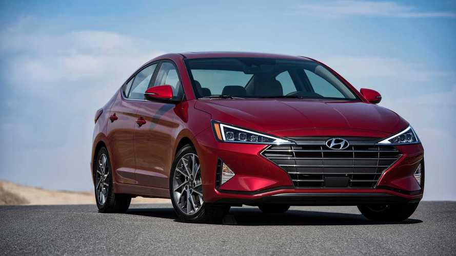 Makyajlı Hyundai Elantra sonunda Türkiye'de