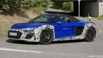 Audi R8 Spyder facelift spy photo