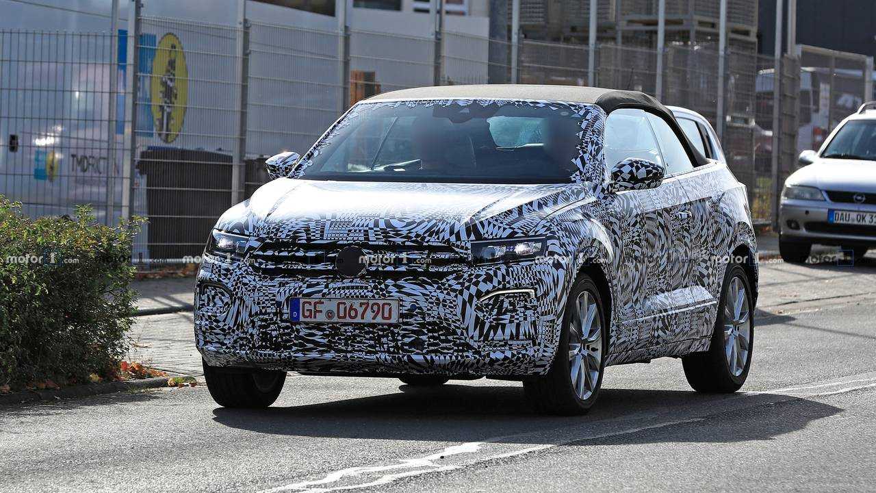 VW T-Roc Cabrio Spy Photo