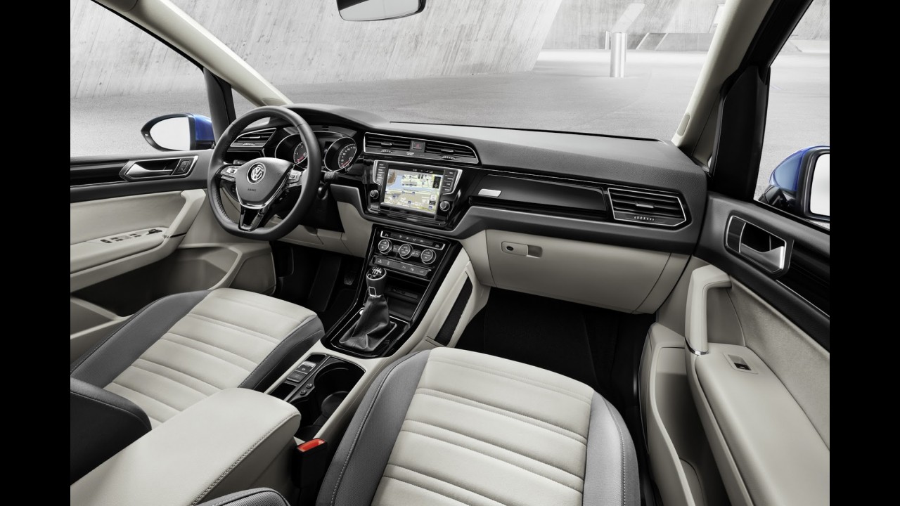 Minivan do Golf, Touran ganha plataforma MQB e novo design