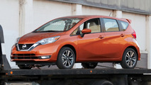 Makyajlı 2017 Nissan Versa Note casus fotoğrafları