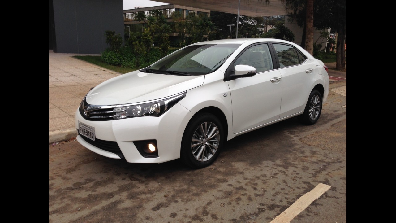 Sedãs médios: Cruze "antigo" avança em maio; Corolla lidera, mas perde espaço