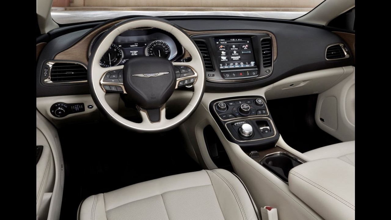 FCA elimina turno e suspende 1.300 funcionários na fábrica do Chrysler 200