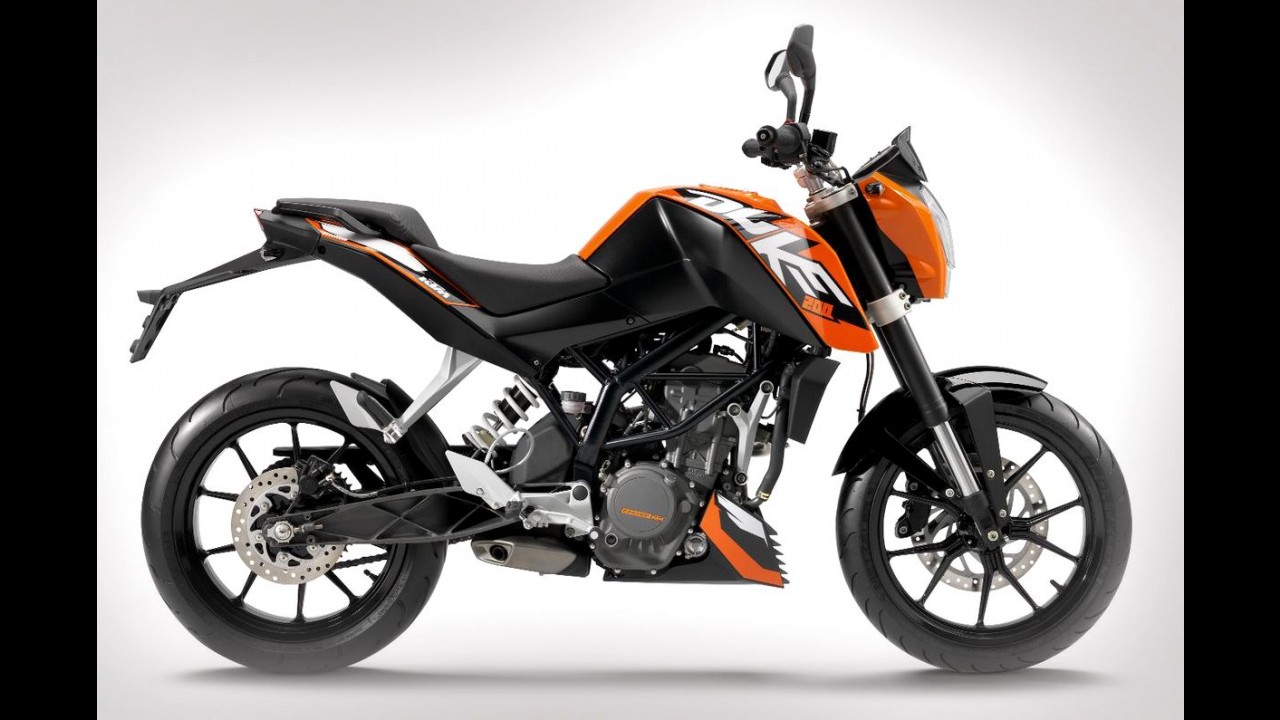 Dafra-KTM inicia vendas dos modelos 200 Duke e 390 Duke ABS no Brasil