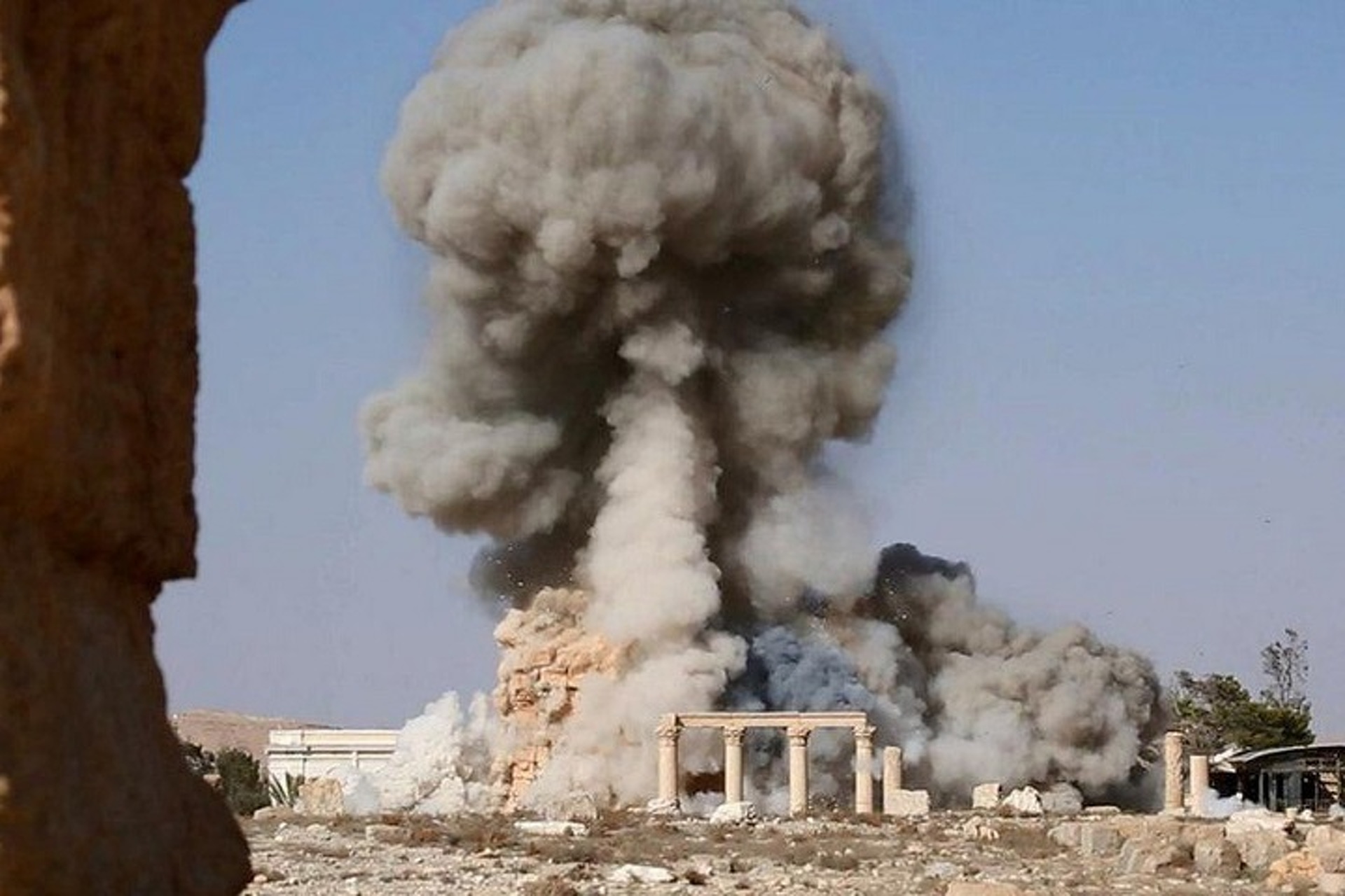 ISIS Turns 100-Ton Dump Truck Into IED