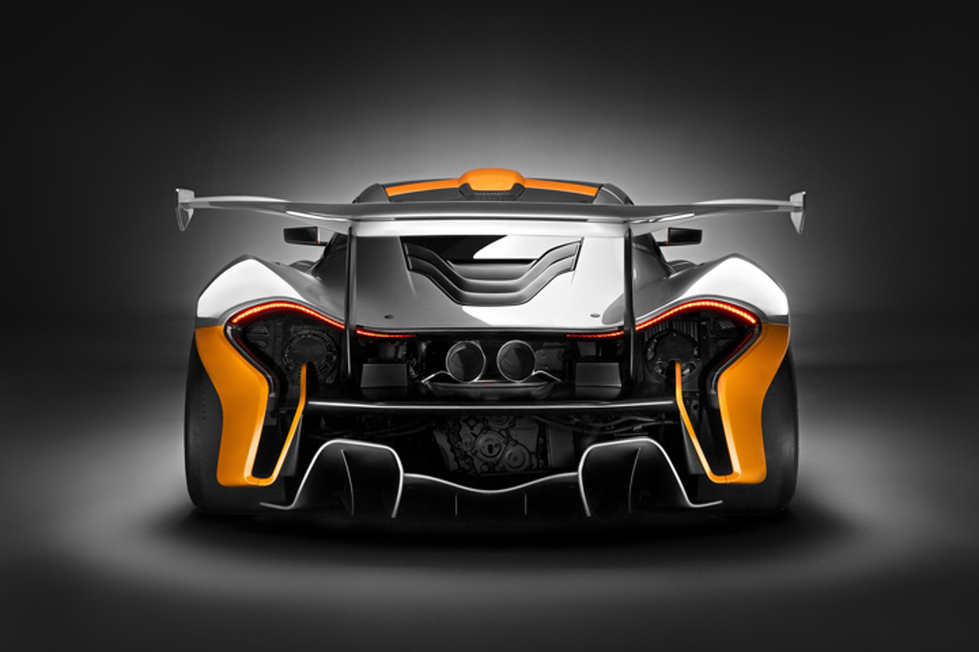The McLaren P1 GTR is a 986HP Track Missile: Pebble Beach