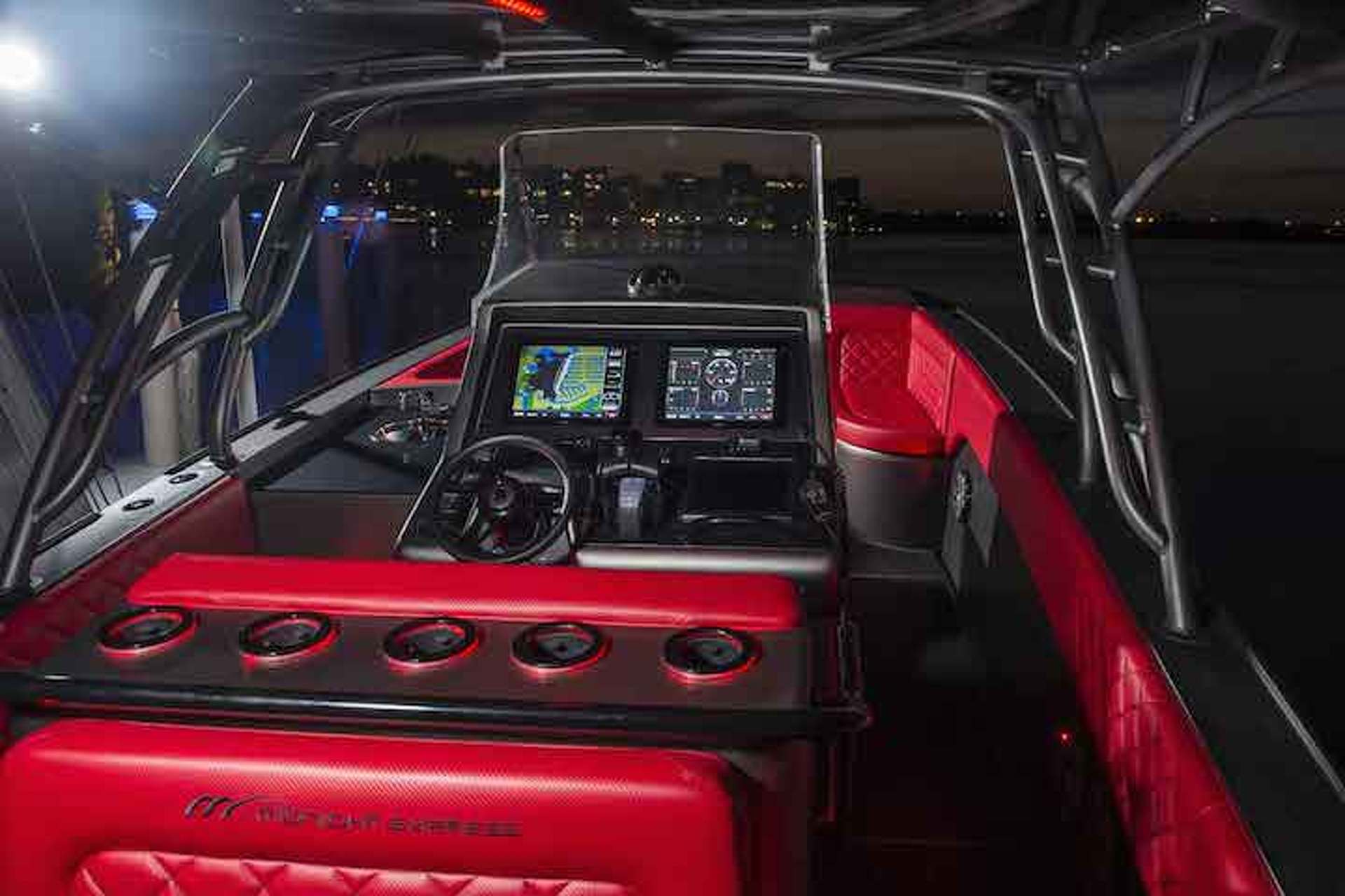 Lamborghini Aventador and Luxury Speedboat Combo Costs $1M