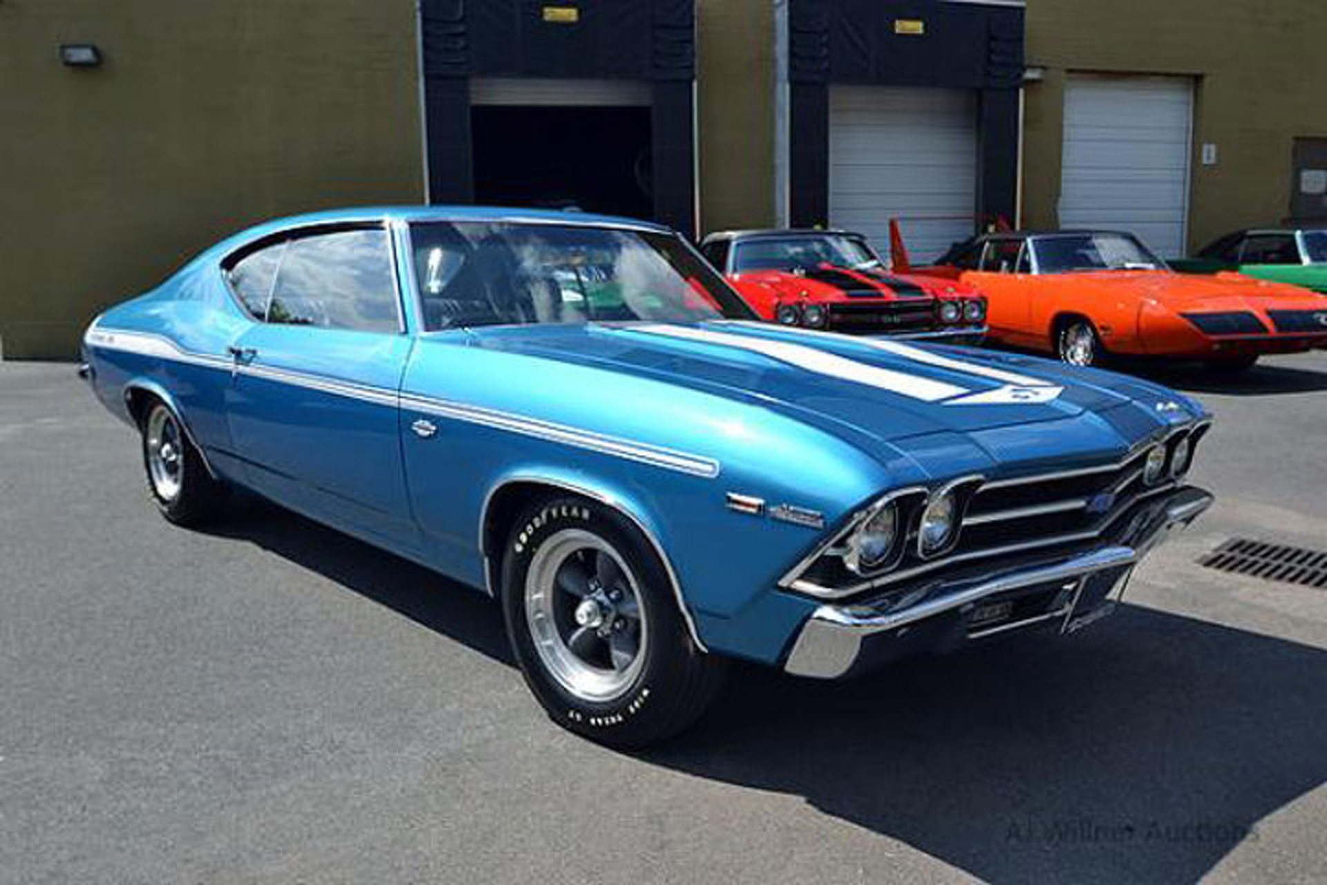 US Marshals Auctioning Off Rare Muscle Car Collection, Including a Superbird