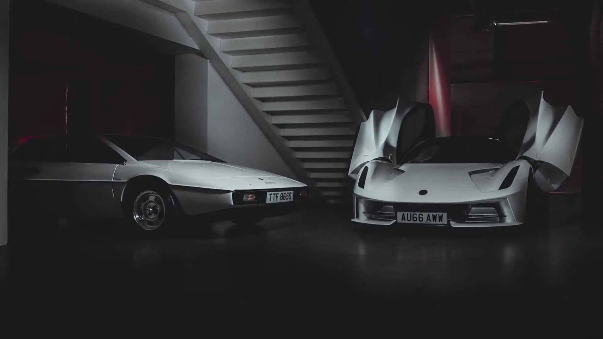 Lotus Evija Ev Hypercar Poses With Matching James Bond Spec Esprit S1
