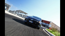 Toyota Auris, c'è spazio per... volare 