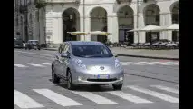 Una Nissan Leaf a Chiara Appendino