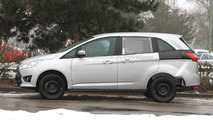 2013 Ford Galaxy mule spied 10.01.2011