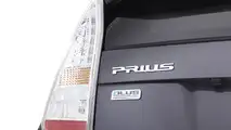 Toyota Prius PLUS Performance Package custom concept 02.11.2010
