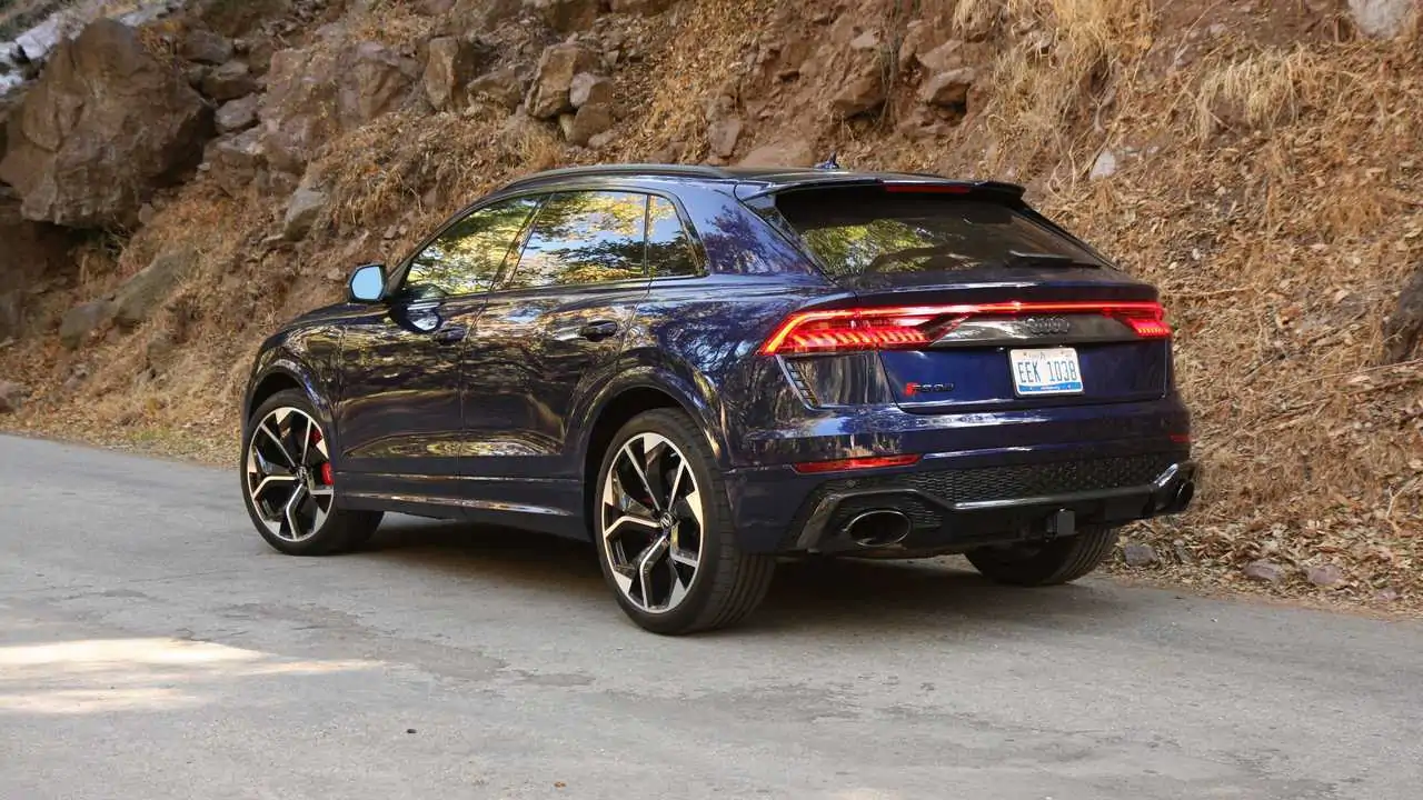 2021-audi-rs6-avant-vs.-rs7-vs.-rs-q8.webp
