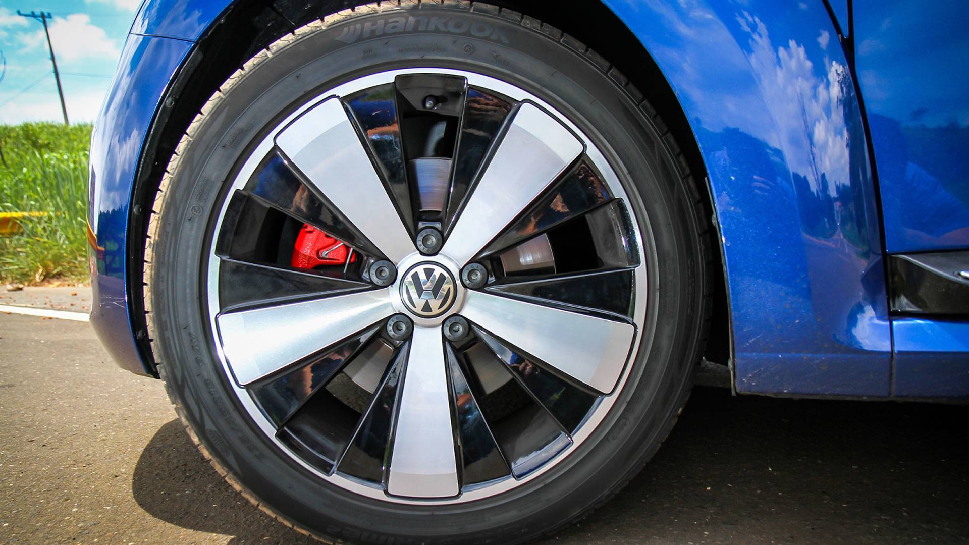 volkswagen-fusca-e-citroen-ds3.jpg