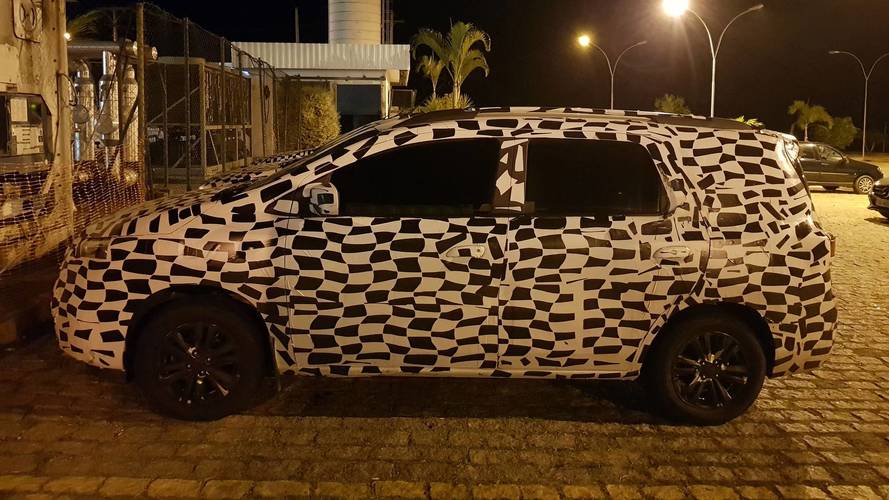 Chevrolet Spin reestilizada - Flagra