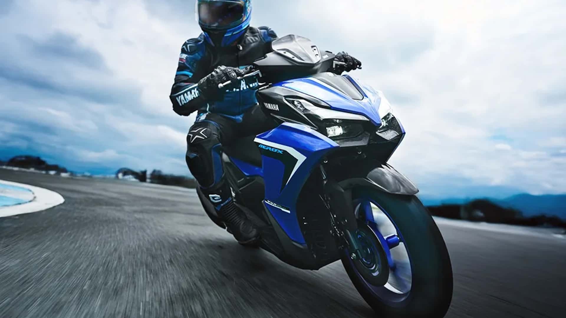 Melhor que NMax? Yamaha registra a Aerox 155 no Brasil 3 yamaha aerox 155 india