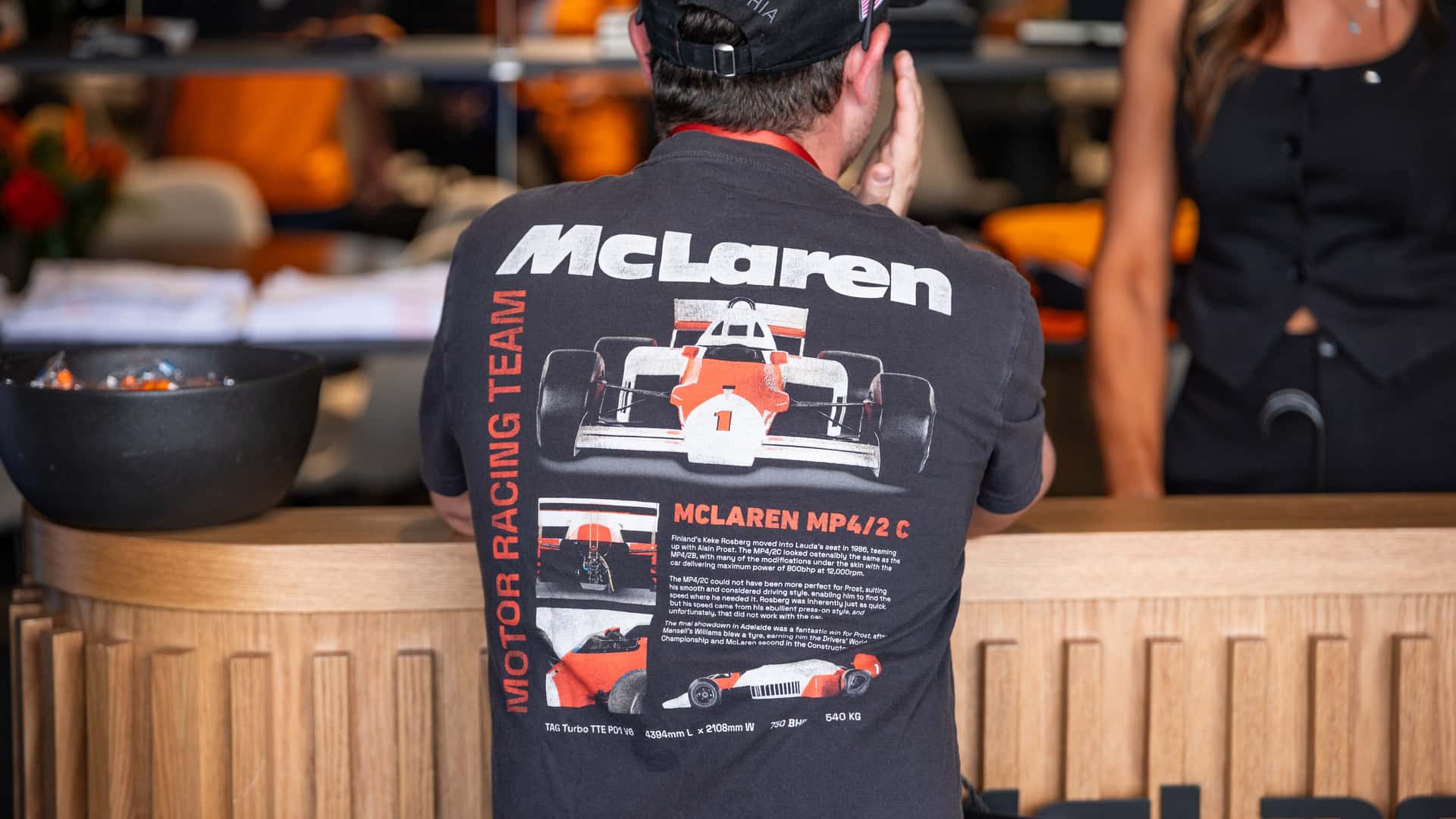https://cdn.motor1.com/images/mgl/vx0zbY/s1/miami-international-autodrome-mclaren-750s.jpg