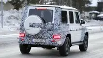 Mercedes-Benz G-Klasse Facelift-Spionagefoto (hinten drei Viertel)