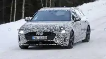 Audi A4 Avant (2023) in der Wintererprobung erwischt