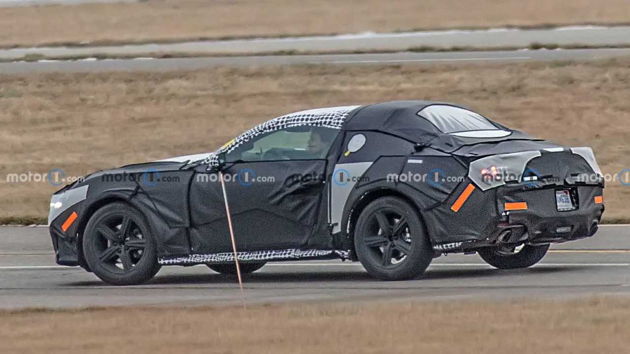 Nuova Ford Mustang, le foto spia