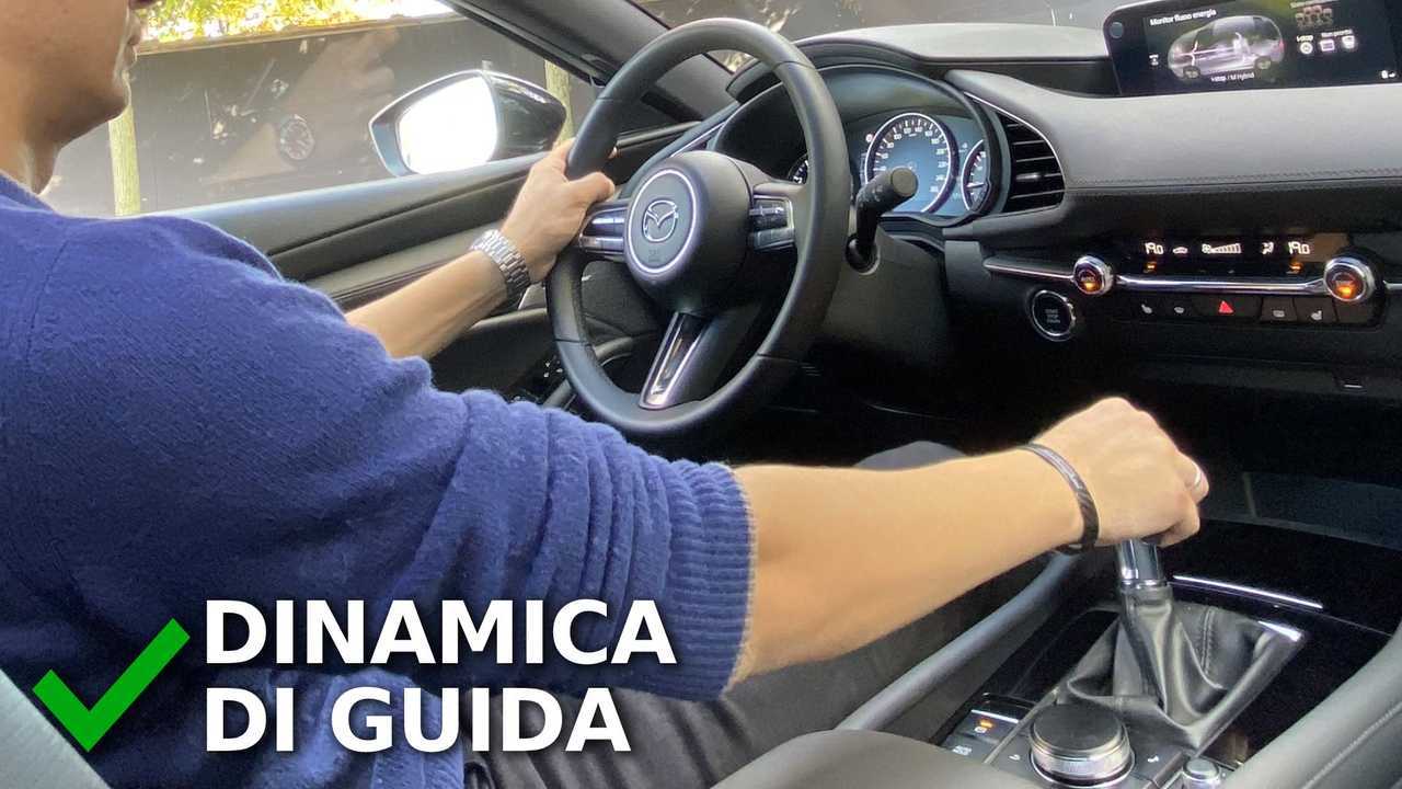 Foto - Mazda3 Exclusive 2.0 e-SkyActiv X 6MT (2022), Pro & Contro