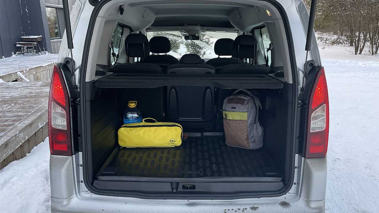 Opel Combo Life, багажник