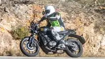 Fotos de espionagem da Triumph Street Single - Lado esquerdo