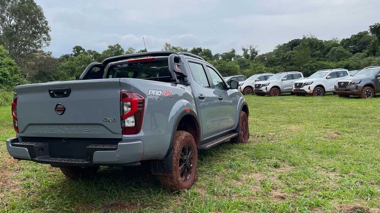 Nissan Frontier Pro-4X 2023