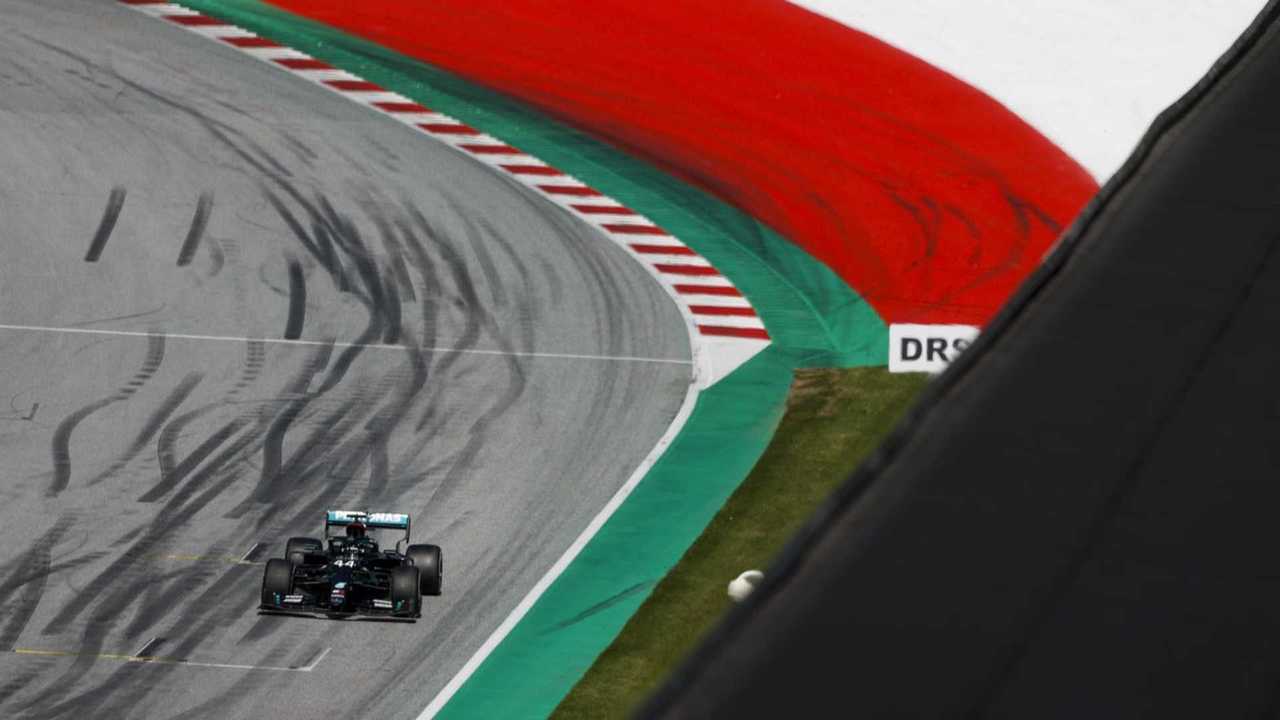 Lewis Hamilton, Mercedes F1 W11 EQ Performance
