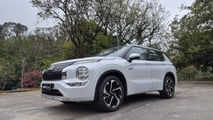 Mitsubishi Outlander Signature PHEV 2027