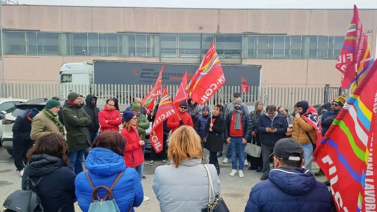 una-sola-firma-puo-chiudere-bcs-abbiategrasso-400-lavoratori-sospesi-tra-4-strad